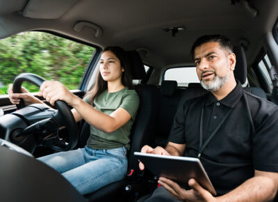 Learn How to Pick a Driving School